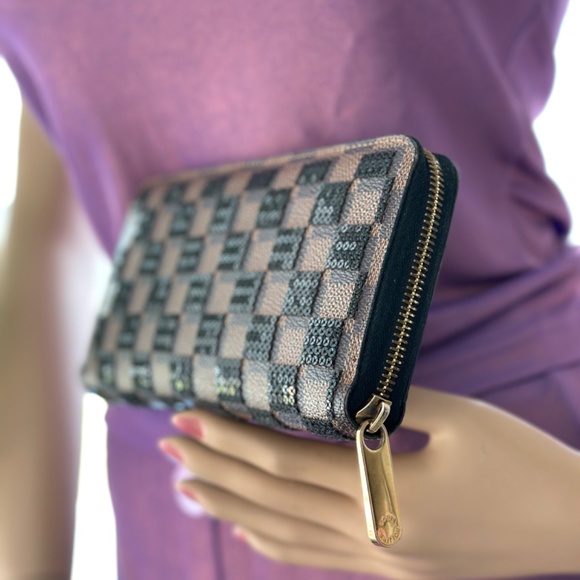 AUTHENTIC PRE-LOVED LOUIS VUITTON PAILLETTES SEQUIN DAMIER EBENE ZIPPY WALLET - Picture 10 of 16